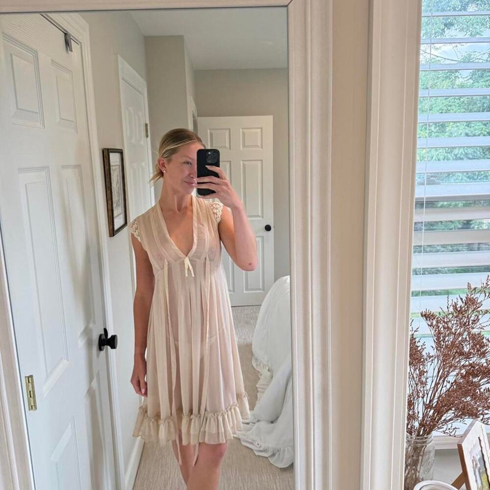 Soft nude charlotte russe mini